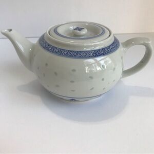 Vintage Jingdezhen Style Rice Grain Blue White Porcelain Teapot 12oz